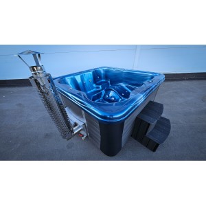 Acrylic  220cm square hot tub with horizon heater
