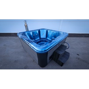 Acrylic  220cm square hot tub with horizon heater
